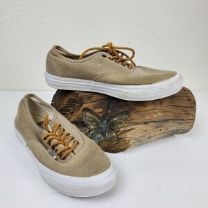 Van's canvas style shoes with leather laces